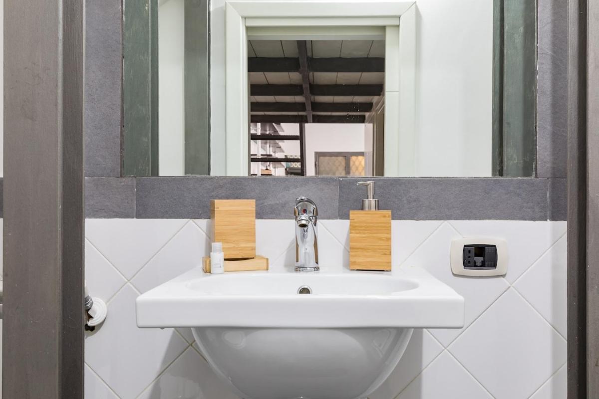 Trevi Fountain Modern Loft Apartamento *
